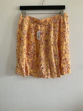 Old Navy Yellow Floral Skirt - L